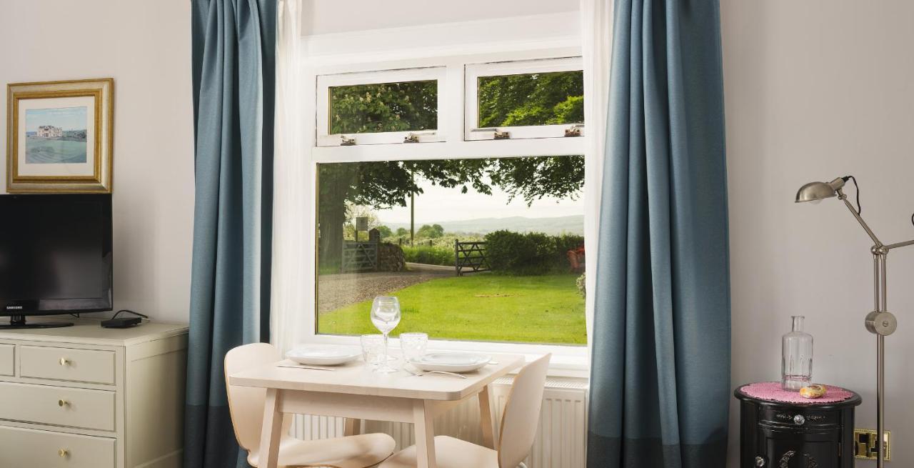 Ferienwohnung Stylish Self Contained Studio Near Glasgow Airport Lochwinnoch Exterior foto